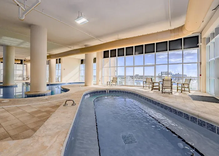 Phoenix Gulf Towers 2605