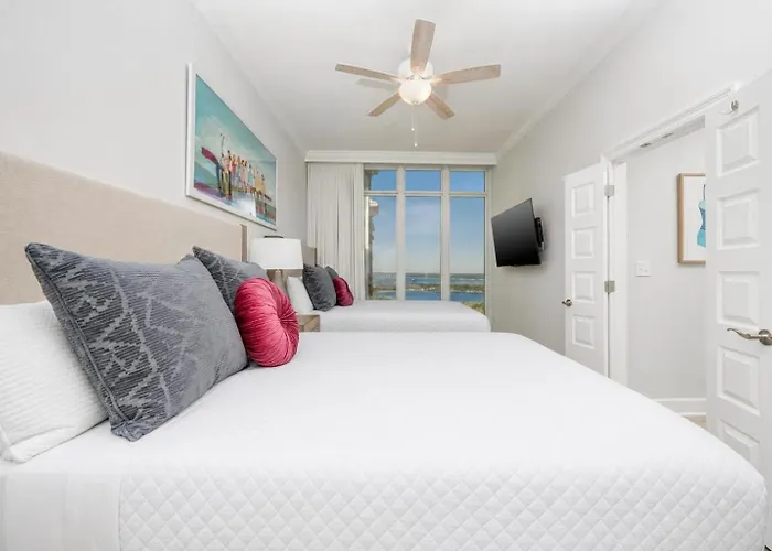 Phoenix Gulf Towers 2605 Apartment *